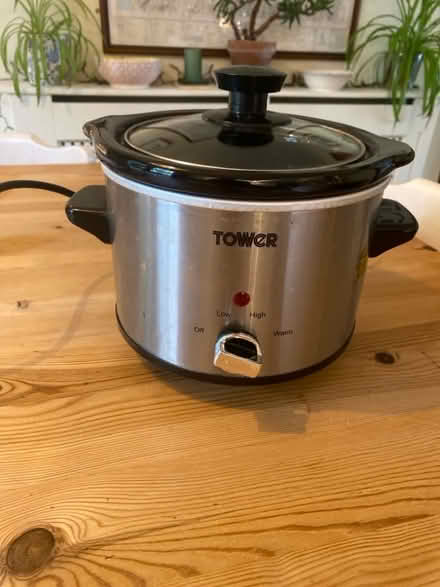 Photo of free Small slow cooker (Skelton CA11) #1