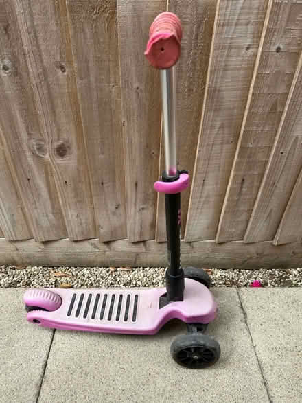 Photo of free Girls scooter (Ladygrove) #3