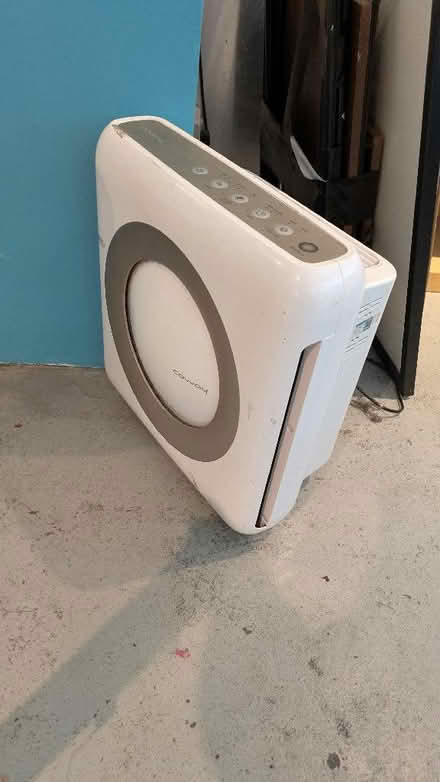 Photo of free Air purifier x1 (St James' Street BN2) #1