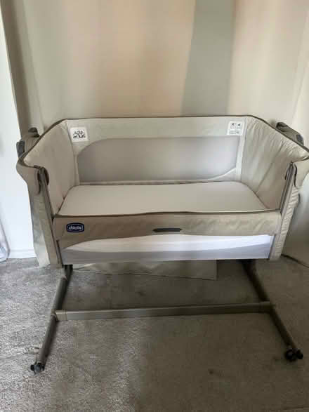 Photo of free Chicco Next2Me Magic Bedside Crib (Kenley CR8) #2