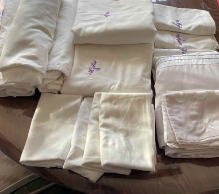 Photo of free Single bed linen (Sole Street DA13) #1