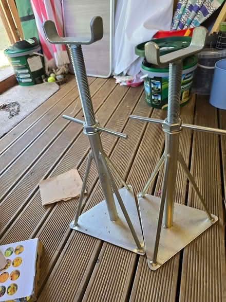 Photo of free 2 x Lightweight Axle stands (Little Amwell SG13) #1