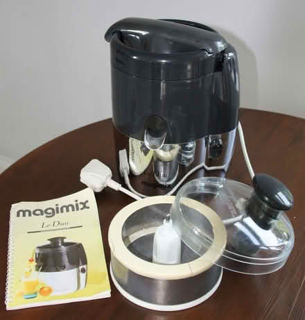 Photo of free Magimix Duo Juice Extractor and Citrus Press (Brimfield SY8) #1