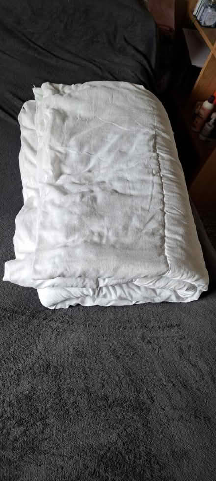 Photo of free Single duvet (OX14 off Colwell Drive) #1