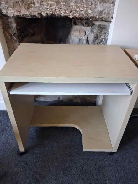 Photo of free Small desk (Milngavie G62) #1