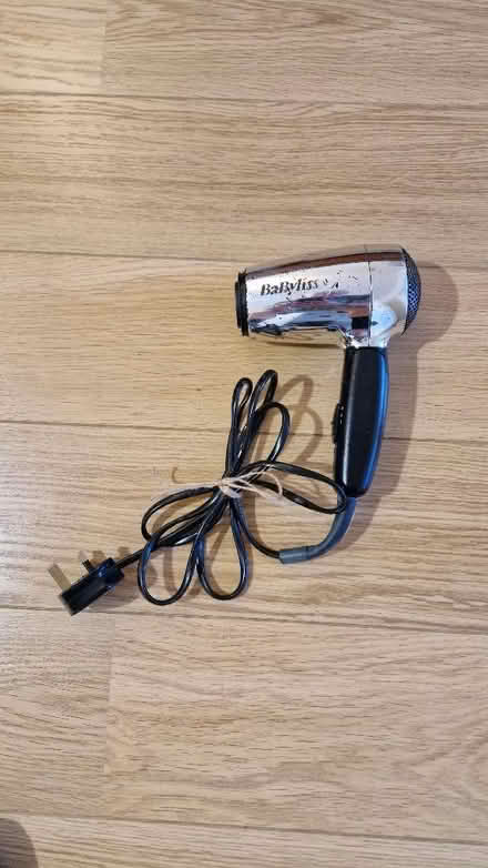 Photo of free hair dryer (Heath End GU11) #1