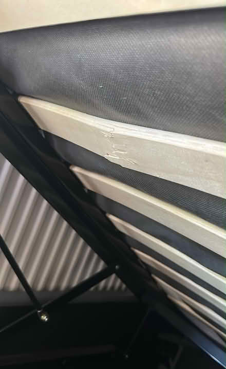 Photo of free Single ottoman bed (Nw95ze) #4