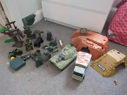 Photo of free Army toy bundle (West Wickham BR4) #1