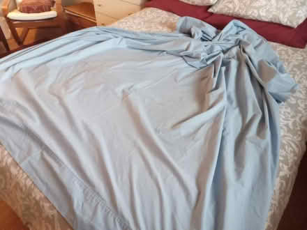 Photo of free blue queen-size flat sheet (Britannia) #1