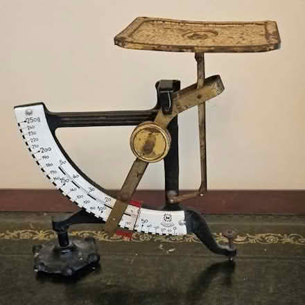 Photo of free Old fashioned Austrian letter scales (Elmstead BR7) #2