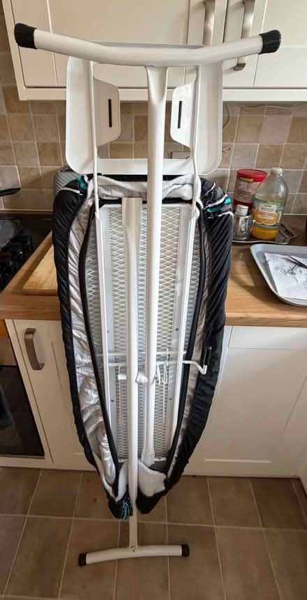 Photo of free Ironing Board (LE2 Oadby) #4