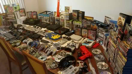 Photo of free massive cleanout (118 Old Edgefield Rd) #1