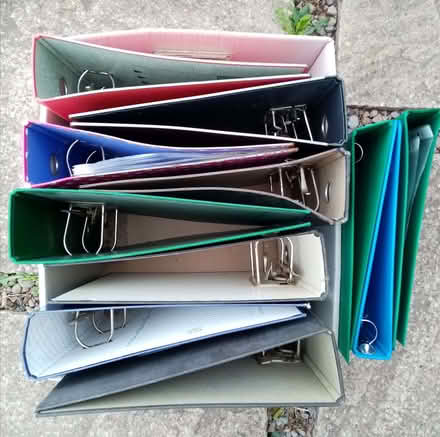 Photo of free A4 lever arch files and ring binders (Wentnor SY9) #2