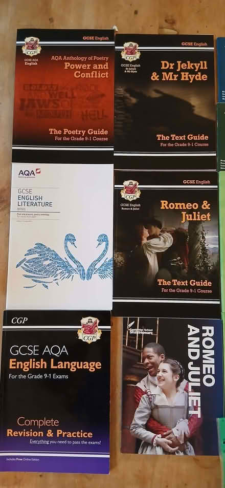 Photo of free GCSE revision guides (Harrogate HG2) #1