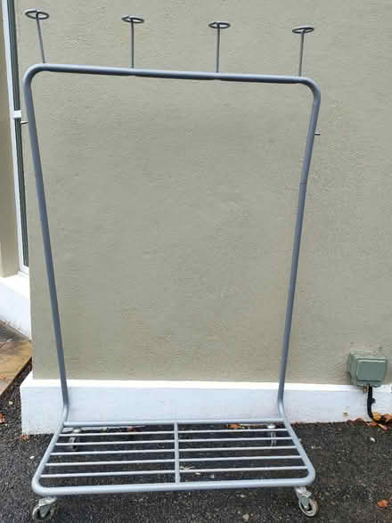 Photo of free Free standing clothes rail (Torre) #1