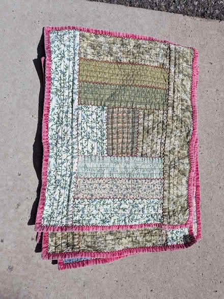 Photo of free 4 quilted placemats (Montreal road and St Laurent) #1