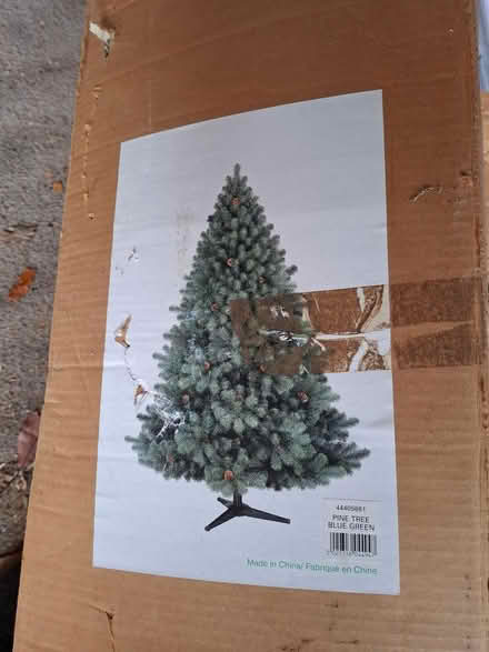 Photo of free Artificial xmas tree (Bolbeck Park Mk15 8QD) #1