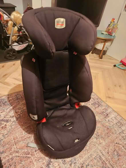 Photo of free kids high backed booster car seat (Dublin sth, Shankill) #3