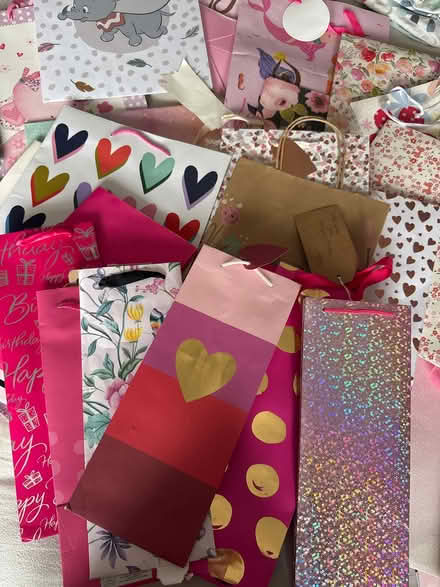 Photo of free Gift bags - birthday, baby, bottle, patterned (Gadebridge HP1) #3