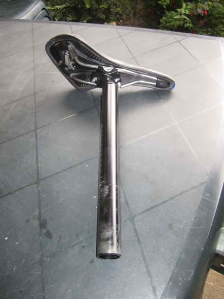 Photo of free Men's Racing Bike Saddle (Melbourn SG8) #1