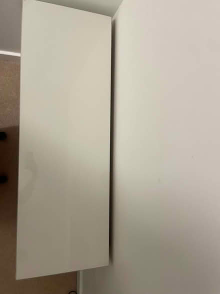 Photo of free White desk with a draw (Haggerston E2) #1