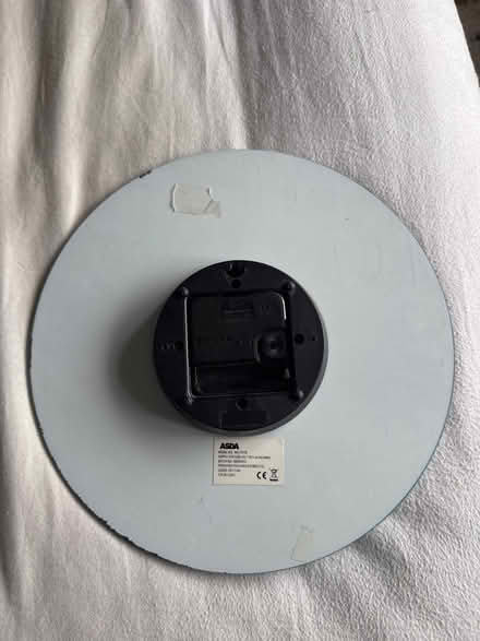 Photo of free Blue wall clock - glass (Gadebridge HP1) #3