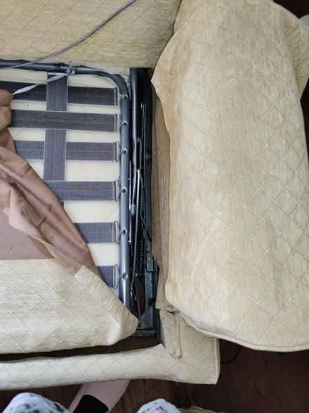 Photo of free 3 seater bed settee (Holmbury St Mary, RH5 6) #3