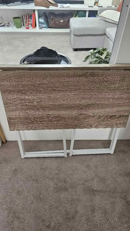 Photo of free foldable desk pick up se4 (SE4) #1