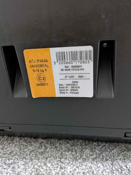 Photo of free Child's swivel car seat (Kinnerton LD8) #4