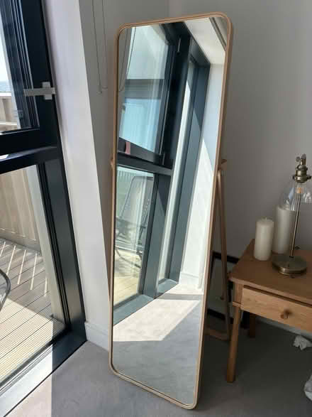 Photo of free Mirror (SE17 1LD) #1