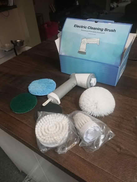 Photo of free Electric cleaning brush (Southend SS1) #1