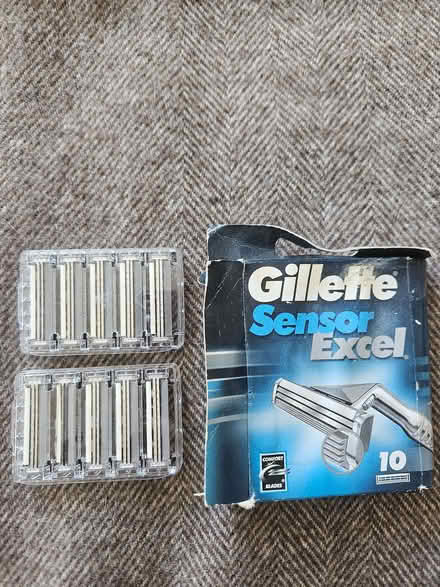 Photo of free Gillette Razor Blades (Bloomfield BA2) #1