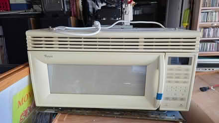 Photo of free Whirlpool MICROWAVE (Thornwood NY 10594) #1