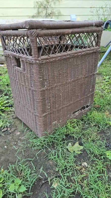 Photo of free Wicker hamper (Fairplay) #2