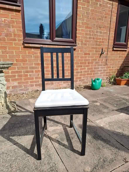 Photo of free Chair with cushion (Bolbeck Park Mk15 8QD) #2