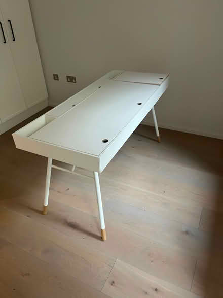 Photo of free Desk (Ballsbridge) #1