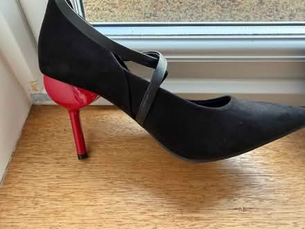 Photo of free Black shoes/ red heels size 6 (Epsom) #2