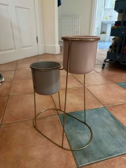 Photo of free Plant stand (metal) (Broomhill (S10)) #1