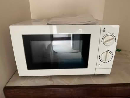 Photo of free Microwave (Fobbing SS17) #1