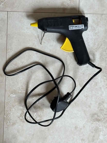 Photo of free Loctite glue gun (Wokingham RG40) #1