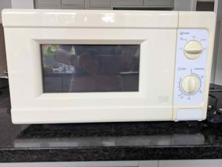 Photo of free Microwave 700W (Ealing W5) #1