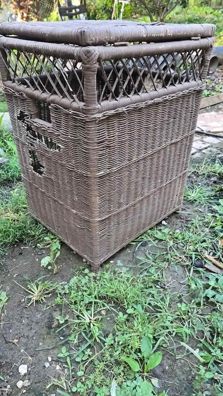 Photo of free Wicker hamper (Fairplay) #1