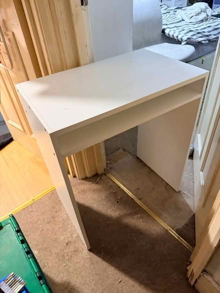 Photo of free Desk and chair (West borwood SE27) #1