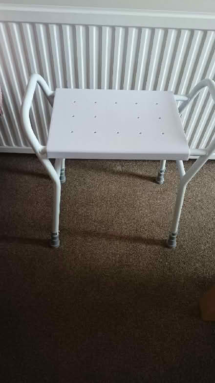 Photo of free Shower seat (Connahs quay CH5) #1