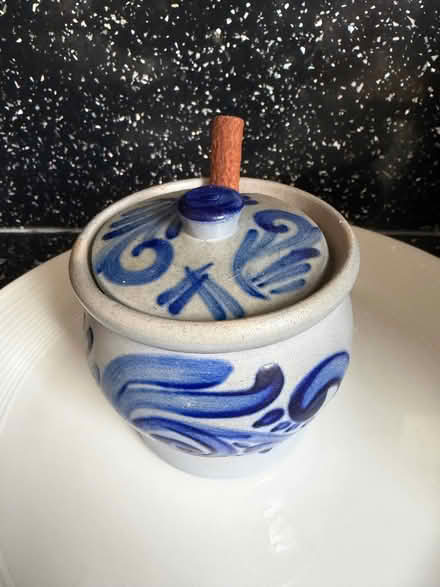 Photo of free German honey pot (Plumstead SE18) #2