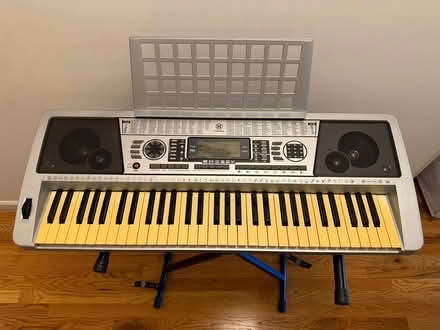 Photo of free Electric Music Keyboard Piano (Central Harlem) #1