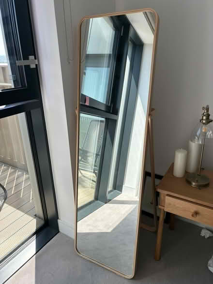 Photo of free Mirror (Walworth SE17) #1