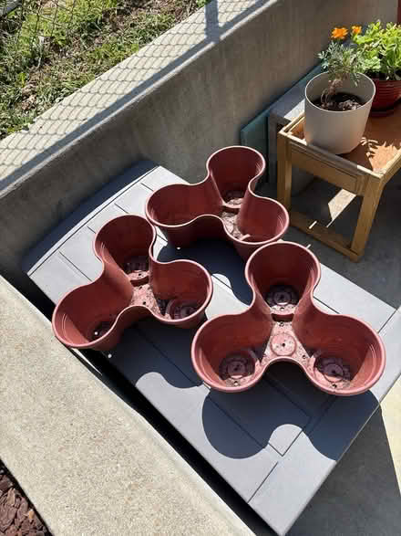 Photo of free Planters (Queens Chapel NE DC) #1