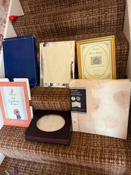 Photo of free photo albums and frames (Croydon. CR2 9) #1