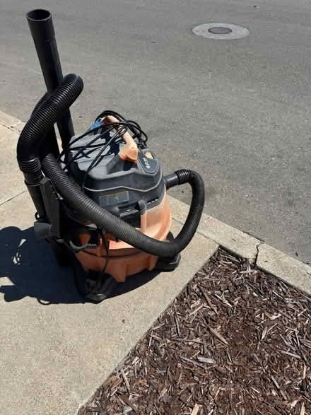 Photo of free Wet dry vac, sawdust catcher, etc (Alameda, crown memorial beach) #4